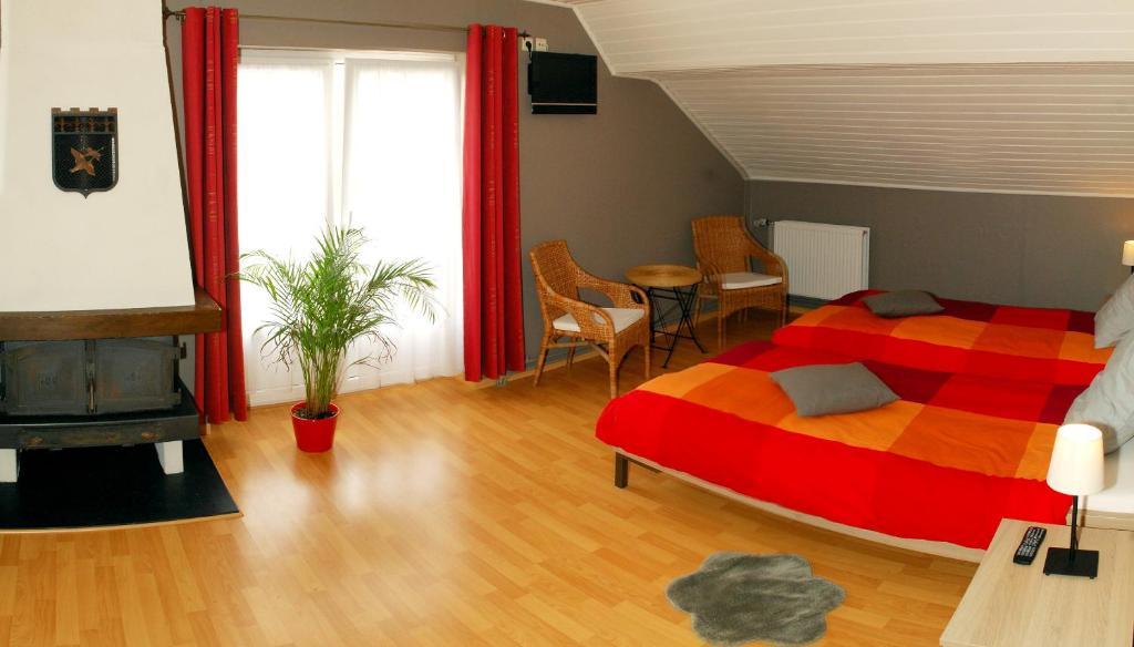 Bed En Breakfast Le Freyr دينانت المظهر الخارجي الصورة